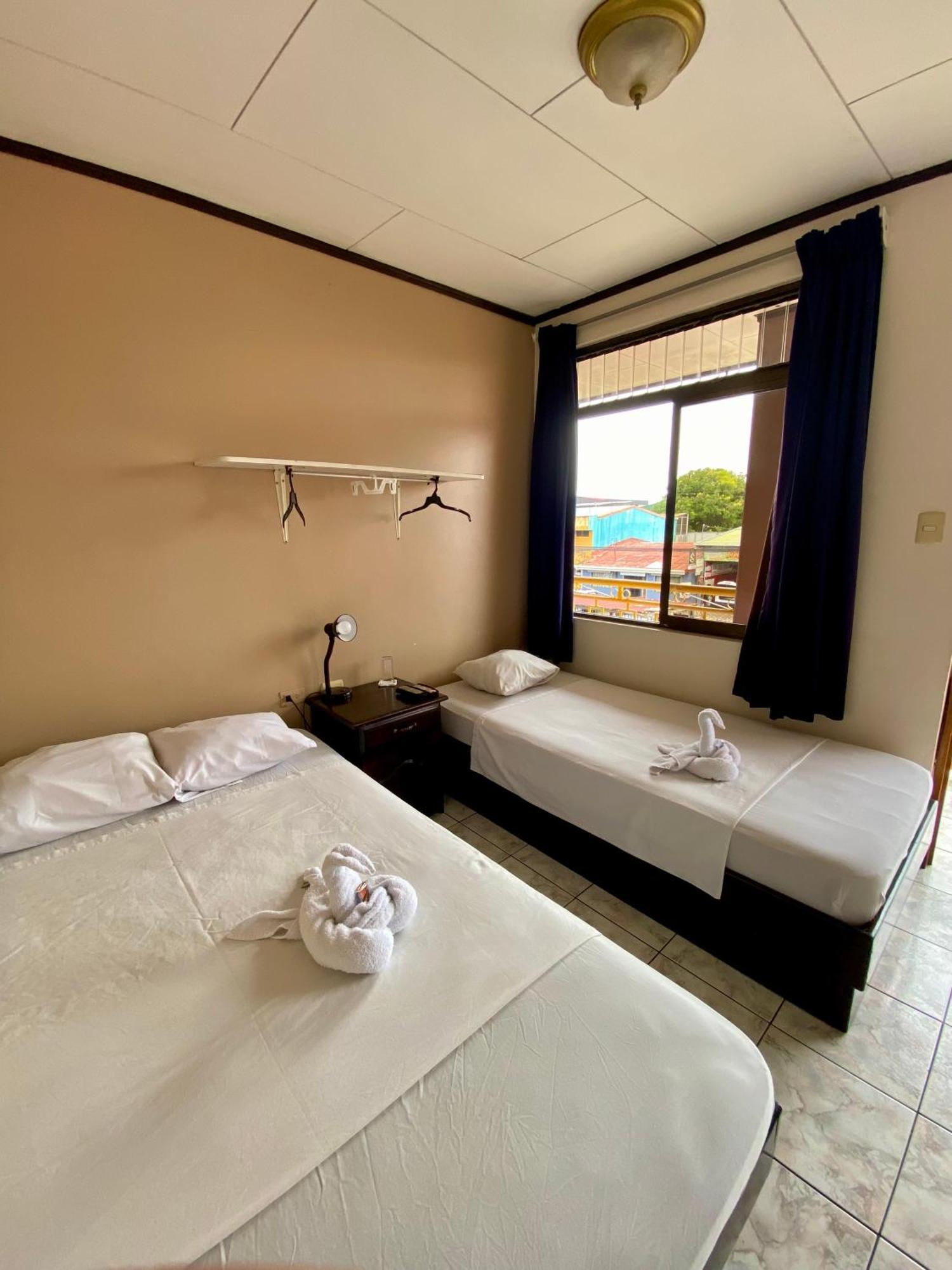Hotel Costa del Sol Puerto Limon Esterno foto